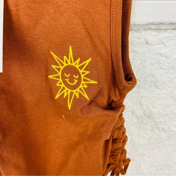 NWT MIGHTY FINE brown embroidered sun scrunched side stretch top size small - Picture 4 of 11